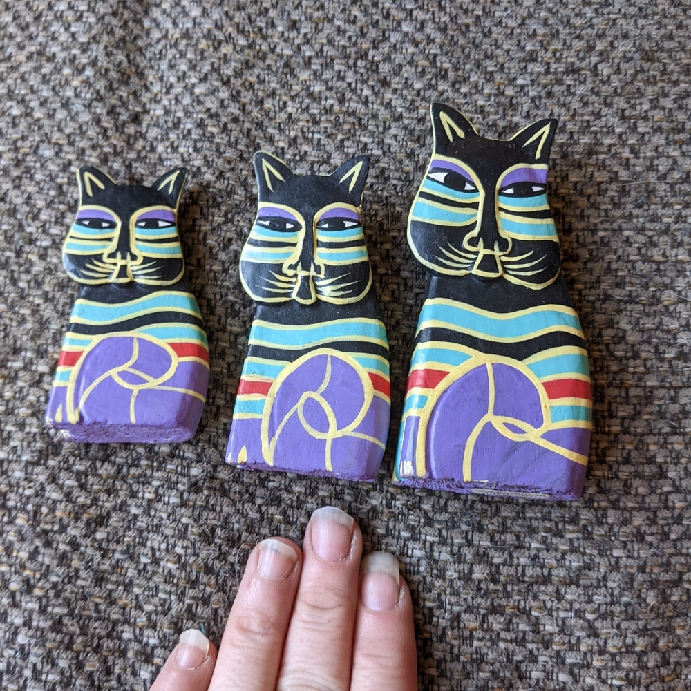Judgemental Looking Cat Decorations